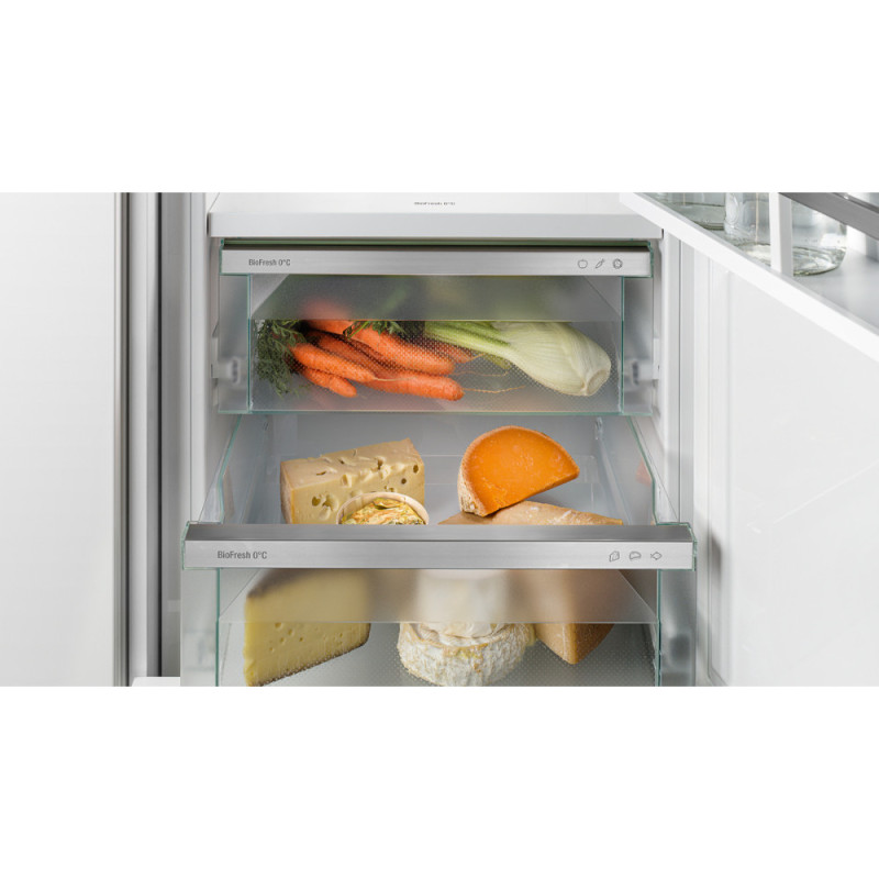 Liebherr Single door cooler built-in, 177x55.9х54.6, 291L, 1door, A++, ST, display int, BioFresh, white (IRBD5120)