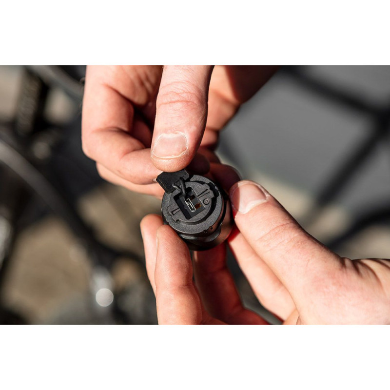 Neo Tools Bicycle tail lamp, 30 lumens, 0.5W, USB, 400 mAh, 6 lighting functions, STOP function, IPX6 (91-003)