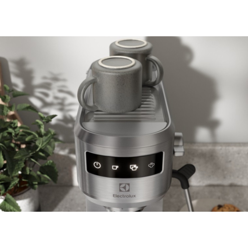 Electrolux Coffe maker carob, 1L, ground, hand capuchino maker, LED display, cup warmer, inox (E6EC1-6ST)