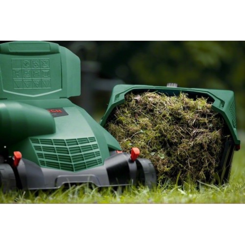 Bosch Аэратор-скарификатор UniversalRake 900, 900Вт, 32см, 50л, 10кг (0.600.88A.001)