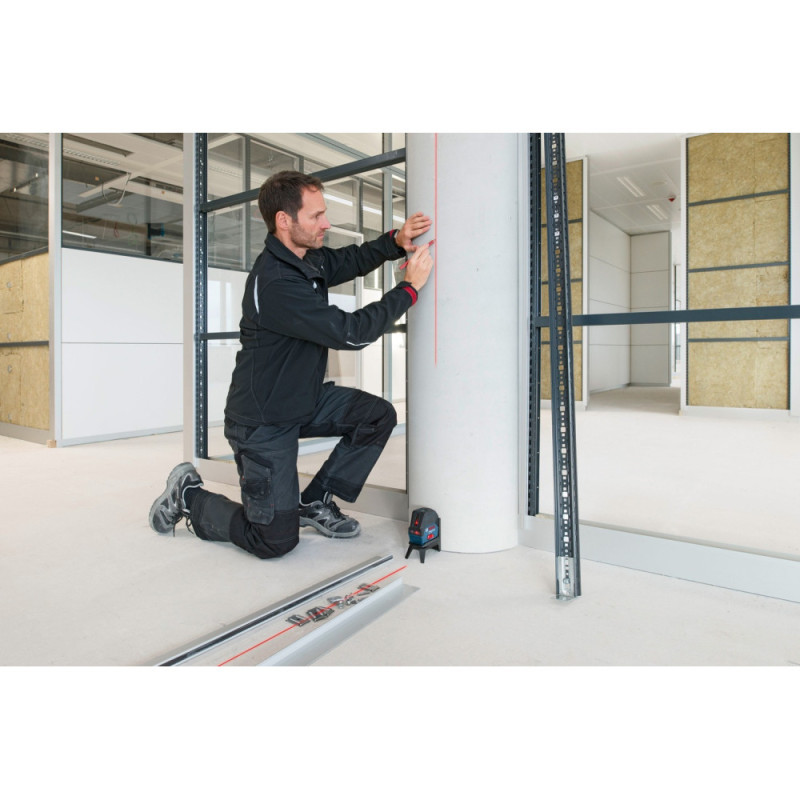 Bosch Нівелір лазерний GCL2-50+RM1+BM3 до 20м, ±0.3мм/м, 4AAx1.5В, IP54, чохол, мішеннь, кейс, 0.6кг (0.601.066.F02)