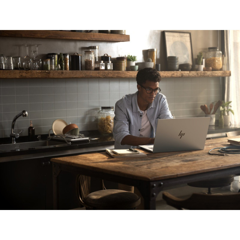 HP Ноутбук OmniBook 7 17-dc0001ua 17.3" FHD IPS Touch, Intel U7-258V, 32GB, F1024GB, UMA, Win11, сріблястий (C3VD5EA)
