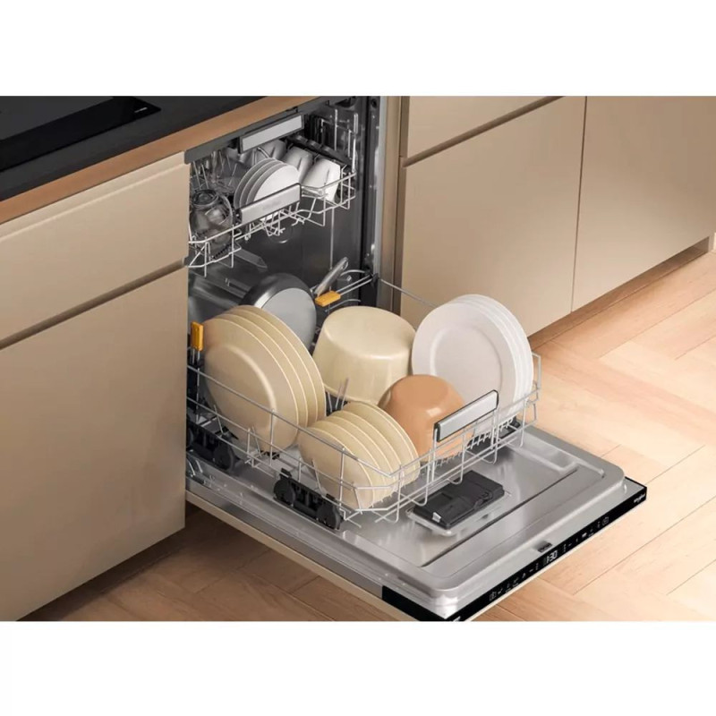 Whirlpool Посудомийна машина вбудовувана, 15компл., A+++, 60см, дисплей, 3й кошик, білий (W7IHT58T)