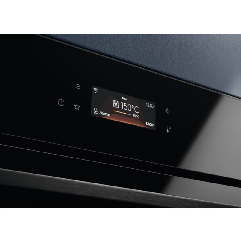 Electrolux Духовой шкаф электрический, 72л, А+, пар, дисплей, конвекция, пиролиз, ф-ция пароварки, телескопические направляющие, черный (EOC8P39WZ)