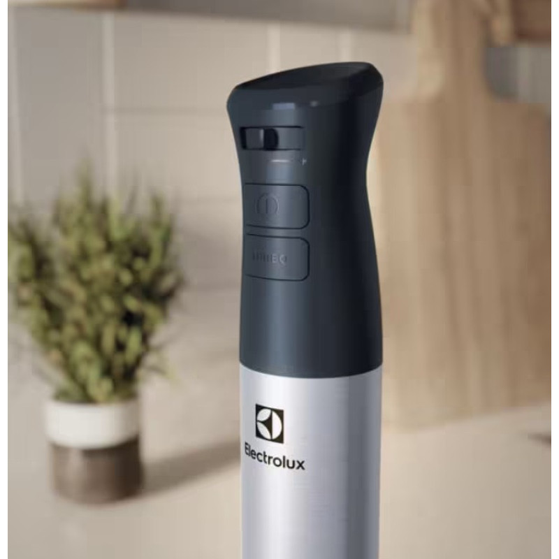 Electrolux Blender submersible, 800W, 3in1, bowl-700ml, chopper, black-inox (E5HB1-6SS)