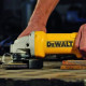 DeWALT Шліфмашина кутова 1400Вт 125мм 11500об·хв 1.85кг (DWE4233)