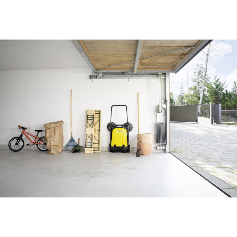 Karcher Подметальная машина S 4 Twin ручная, захват 68см, контейнер 20л, вес 10.2кг