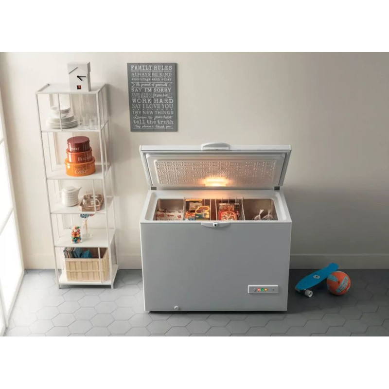 Indesit Chest freezer 92x140,5x70, 390L, A+, ST, white (OS1A400H1)