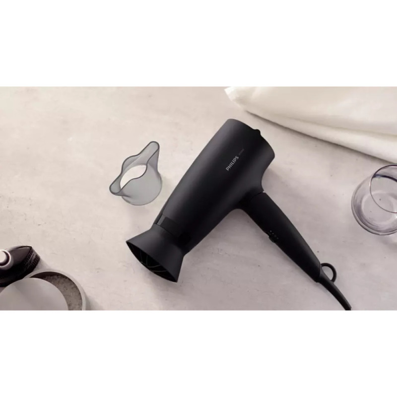 Philips Фен 3000 Series дорожный, 1600Вт, режимов-3, дифузор, хол. обдув, черный (BHD308/10)