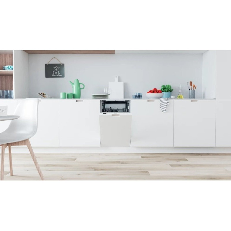 Indesit DSIC3M19 Built-in Dishwasher