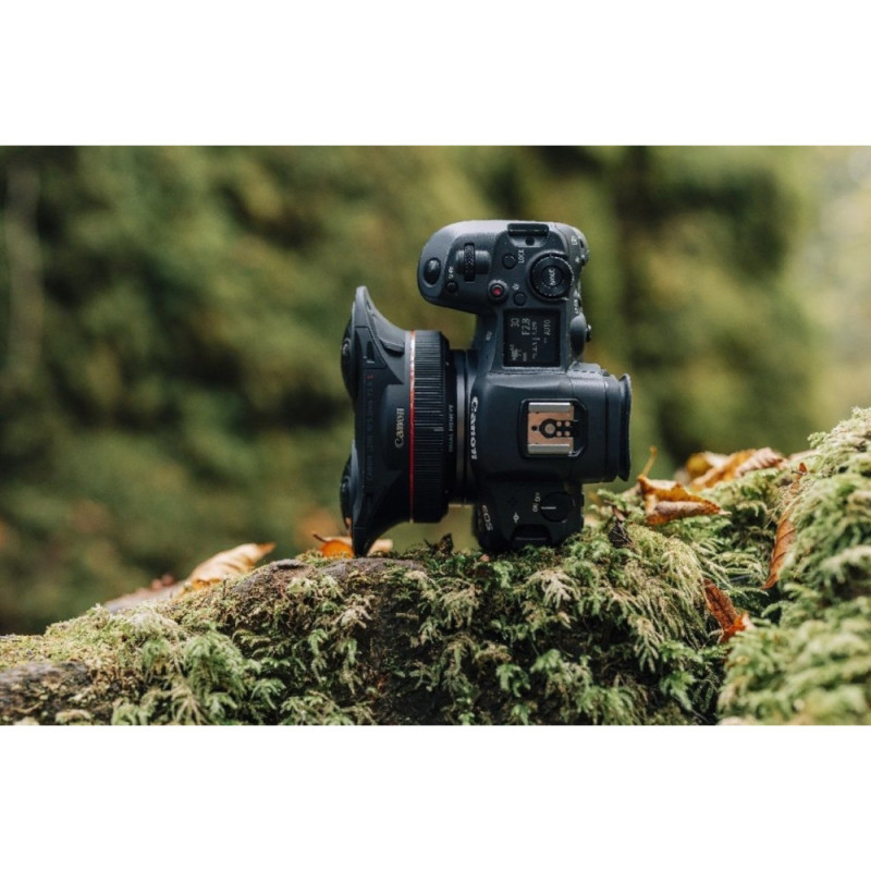 Canon RF 5.2mm f/2.8 Dual Fisheye RF VR Lens (5554C005)
