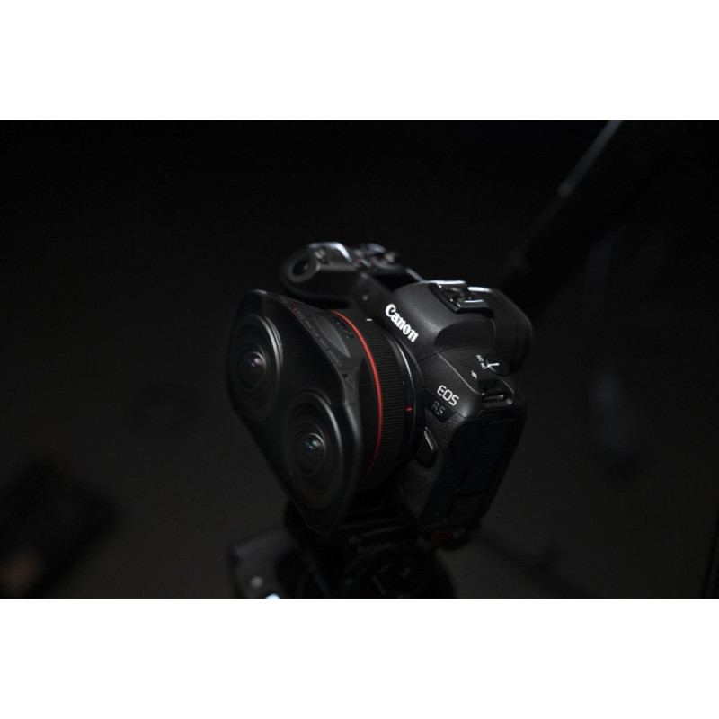 Canon RF 5.2mm f/2.8 Dual Fisheye RF VR Lens (5554C005)