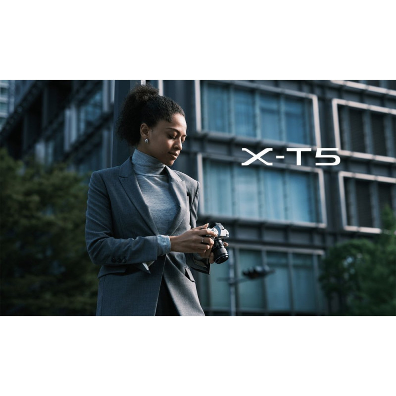 Fujifilm X-T5 + XF 18-55mm F2.8-4 Kit Silver (16783056)