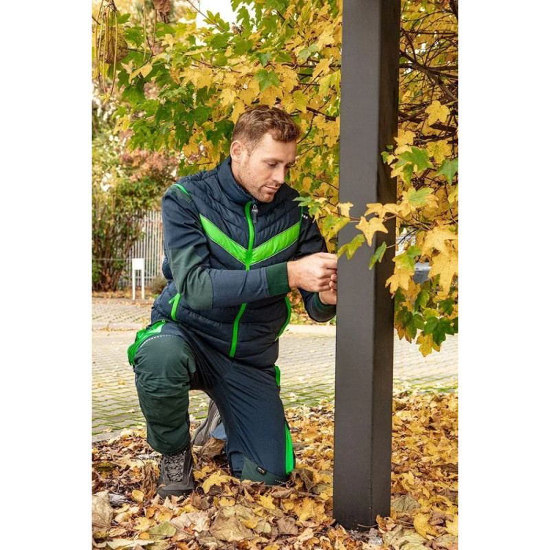 Neo Tools Жилет PREMIUM, зимняя, утепленная, 100% полиэстер, L(52), черный зеленый (81-534-L)