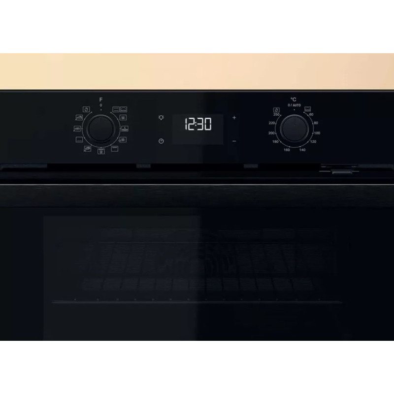 Whirlpool Духова шафа електрична, 71л, A+, дисплей, конвекція, телескопічні напрямні, чорний (OMR58HU1B)