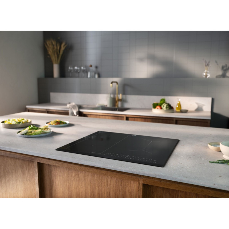 Electrolux Варочная поверхность индукционная, 60см, расширенная зона, датчик кипения, датчик жарки, Hob2Hood, черный (EIS67453)