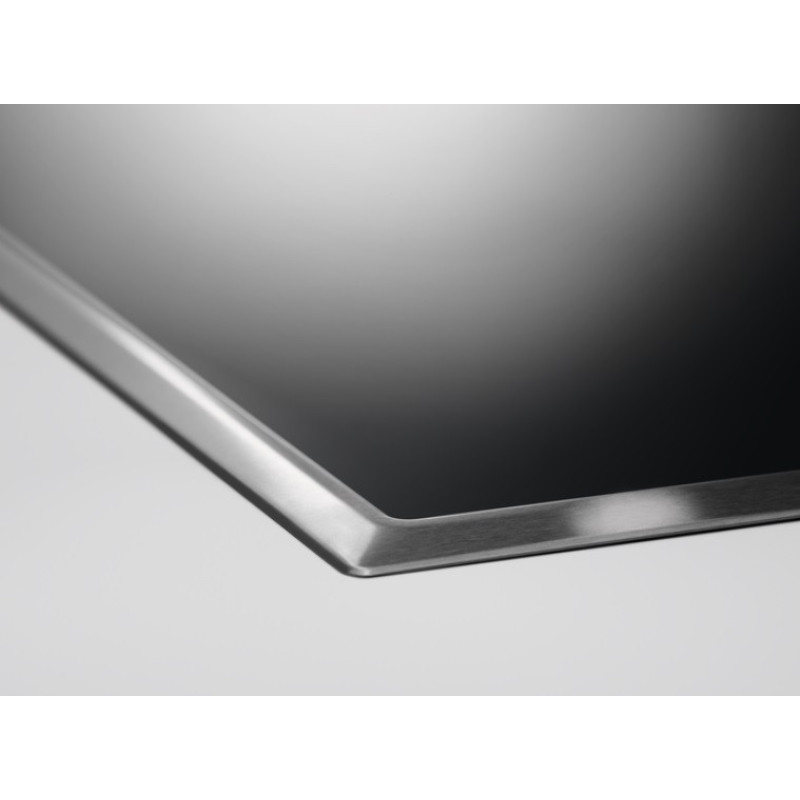 Electrolux Варочная поверхность электрическая стеклокерамическая, 60см, черный (EHF6240XXK)