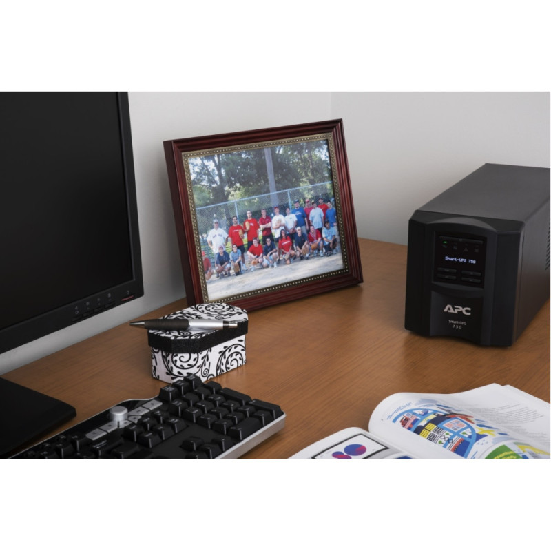 APC Smart-UPS 750VA LCD 230V with SmartConnect (SMT750IC)