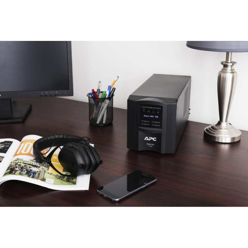 APC Smart-UPS 750VA LCD 230V with SmartConnect (SMT750IC)