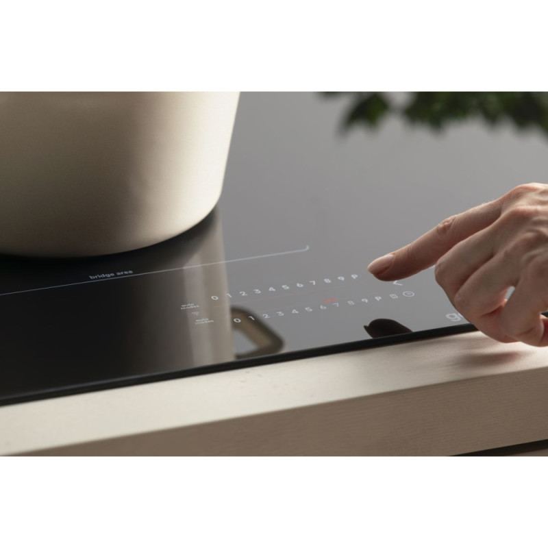 Gorenje Варильна поверхня Gorenje індукційна, 60см, PowerBoost, TouchControl, Wi-Fi, збільшена площа приготування, чорний (GI6442BSCWF)