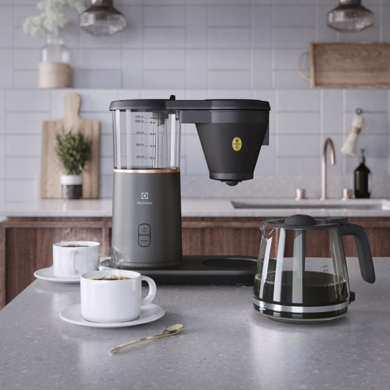 Electrolux Coffe maker drip, 1,25L, ground , black (E7CM1-4MTM)