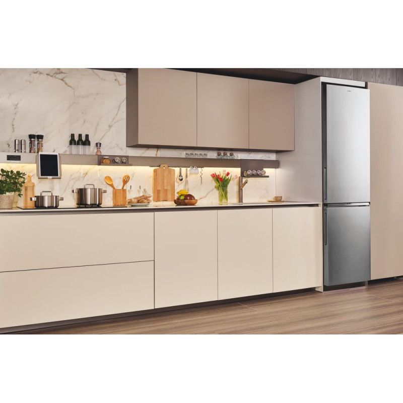 Candy Ref with bottom freezer, 205x66.7х60, ref-289L, freez.-120L, 2doors, А++, NF, fresh zone, inox (ECN2CQTEX206)