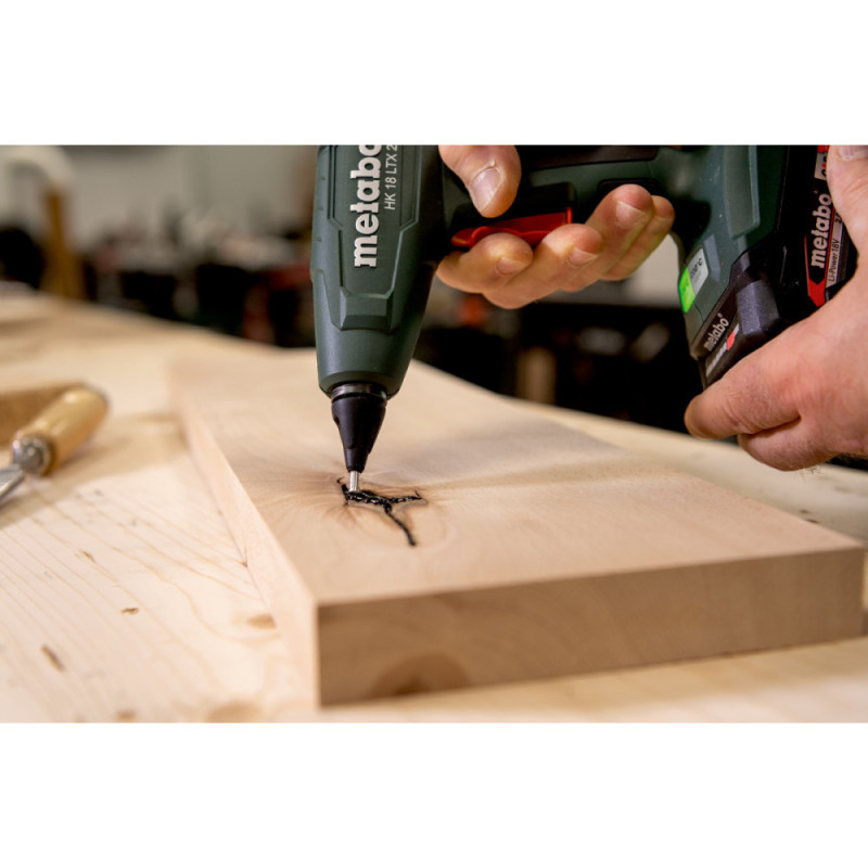 Metabo Cordless Glue Gun HK 18 LTX 20, 18В, diameter 11mm, 20g/min, 200/130 degrees, 0.4kg, SOLO (600797850)