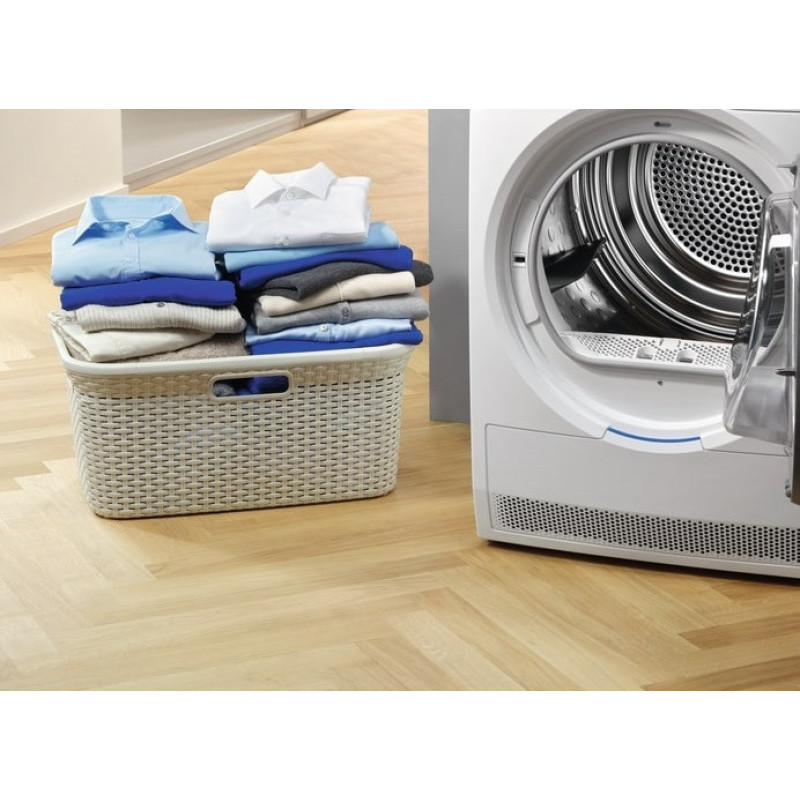 Electrolux Сушильная машина конденсационная, 8кг, B, 63см, дисплей, белый