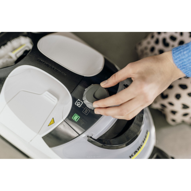 Karcher steam cleaner SC 5 EasyFix Iron, 2250W, 1500ml, 4.2Bar, iron, mop, white (1.512-661.0)