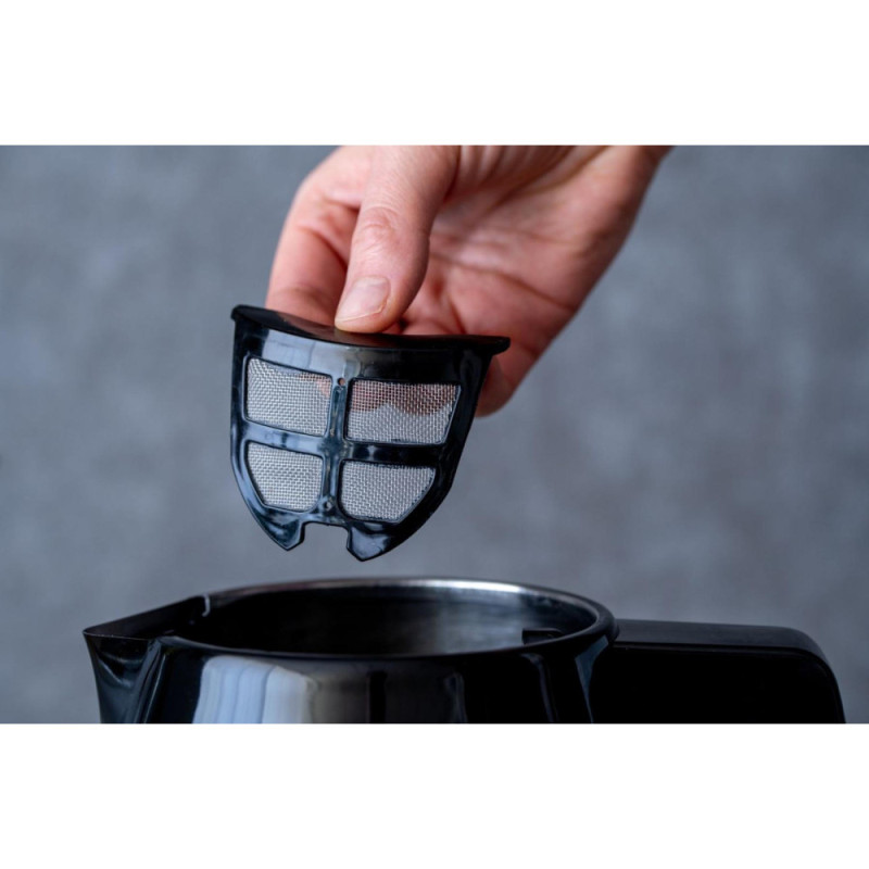 Gorenje Electric kettle, 1,7L, Strix, black (K15RLBK)