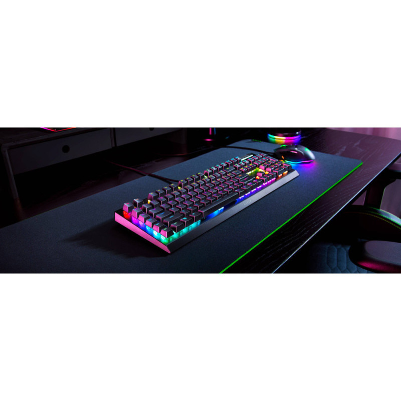 Razer Клавиатура механическая BlackWidow V4 X 110key, Green Switch, USB-A, EN/RU, RGB, чёрный (RZ03-04700800-R3R1)