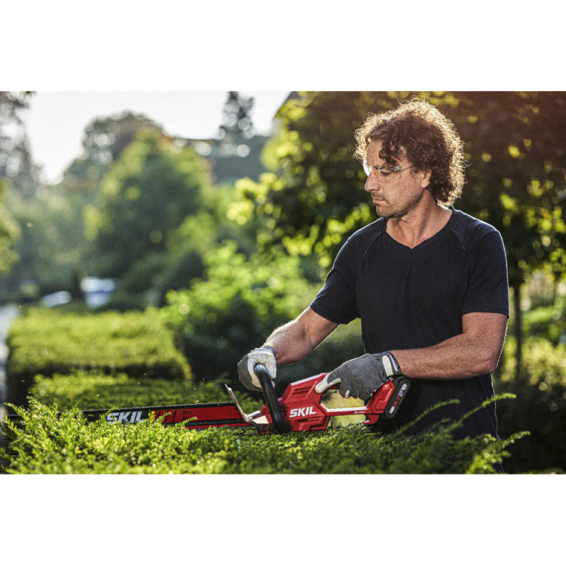 Skil 0440 CA бездротовий безщітковий кущоріз 20 В акумулятор 1x2,5 А·год 55 см хід різання 20 мм 2,15 кг (GH1E0440CA+BC1E3110AA)
