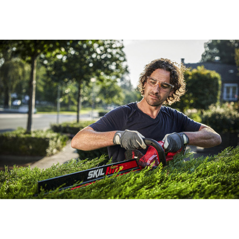 Skil 0440 CA бездротовий безщітковий кущоріз 20 В акумулятор 1x2,5 А·год 55 см хід різання 20 мм 2,15 кг (GH1E0440CA+BC1E3110AA)