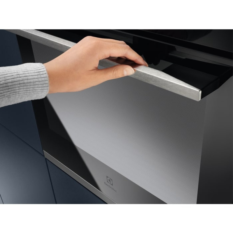 Electrolux Духовой шкаф электрический, 70л, А++, пар, дисплей, конвекция, ф-ция пароварки, телескопические направляющие, черный (KOABS39WX)