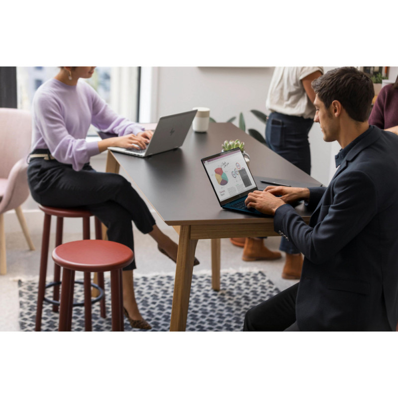 HP Ноутбук EliteBook 860-G11 16" WUXGA IPS AG, Intel U7-155U, 64GB, F2048GB, UMA, LTE, DOS, сріблястий (A37BZET)
