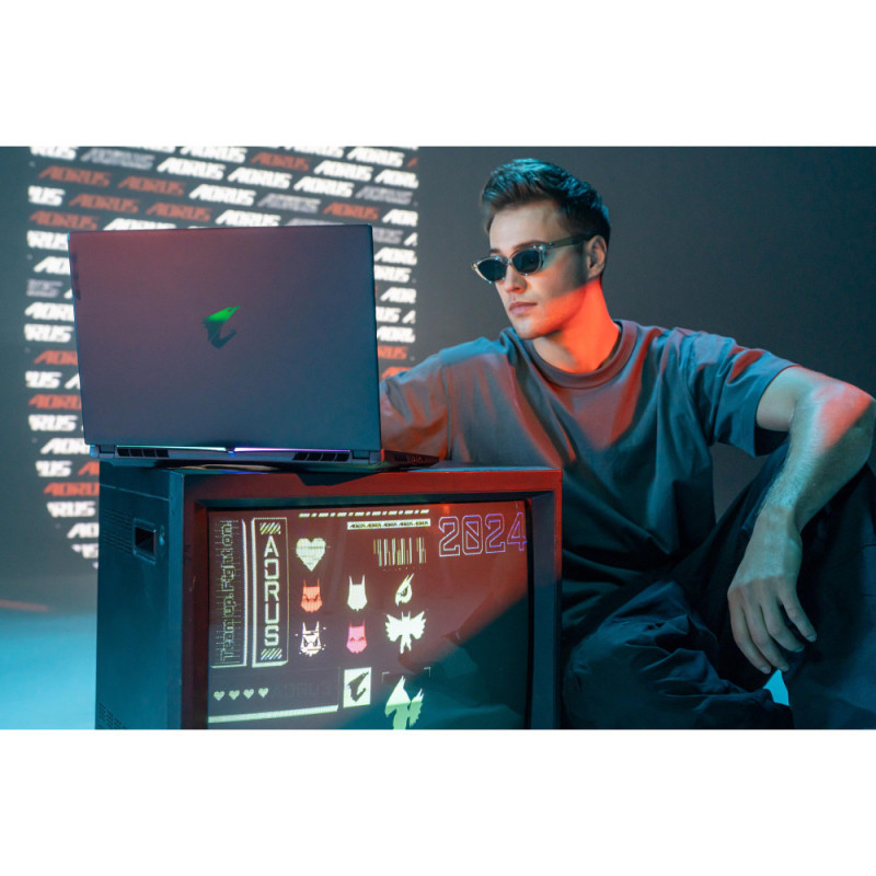 Gigabyte AORUS Notebook 16X 16.0 QHD 165Hz, Intel i7-13650HX, 16GB, F1TB, NVD4070-8, W11, black (AORUS_16X_9SG-43UAC54SH)