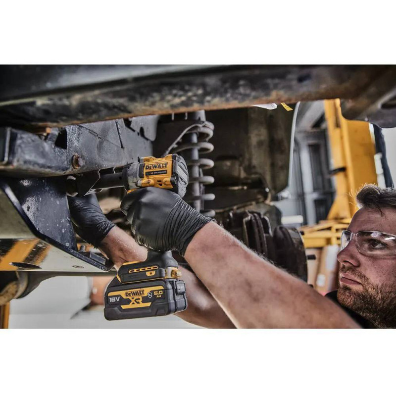 DeWALT Гайковерт ударний акумуляторний DeWALT XR Li-Ion 18В 610Нм 1400-2500об/хв 3550уд/хв 1/2" кейс TSTAK 1.1кг без АКБ та ЗП (DCF921NT)
