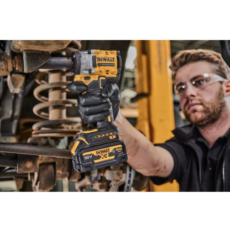 DeWALT Гайковерт ударний акумуляторний DeWALT XR Li-Ion 18В 610Нм 1400-2500об/хв 3550уд/хв 1/2" кейс TSTAK 1.1кг без АКБ та ЗП (DCF921NT)