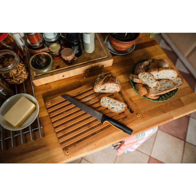 Fiskars FF Bread knife, 21.3 cm (1057538)