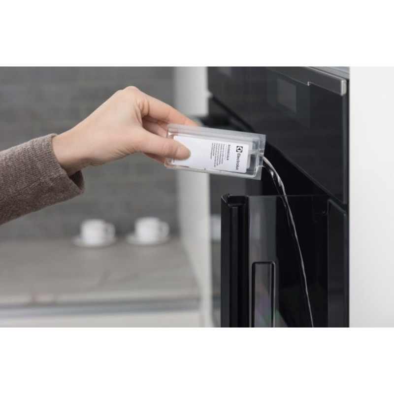 Electrolux Средство для удаления известковых отложений для кофемашин, 2x100гр (M3BICD200)