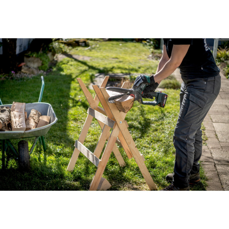 Metabo Пила ланцюгова акумуляторна MS 18 LTX 15 18В 1х2А·год шина 15см 5м/сек 2кг (600856500) Metabo Пила ланцюгова акумуляторна MS 18 LTX 15 18В 1х2А·год шина 15см 5м/сек 2кг (600856500)