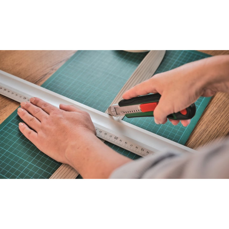 Bosch knife, segmented blade 18 mm, ABS+TPR housing (1.600.A03.2V8)