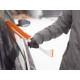 Fiskars Щетка со скребком SnowXpert, 67 см, 221г (1019352)