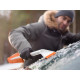 Fiskars Щетка со скребком SnowXpert, 67 см, 221г (1019352)