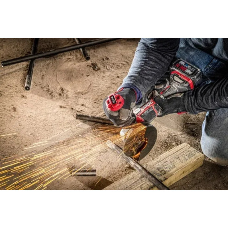 Skil Шлифмашина угловая аккумуляторная 3930 CB XP 125мм 20В 1х5А·час 8500об·мин VRS+ плав. пуск 1.88кг (11070600204)